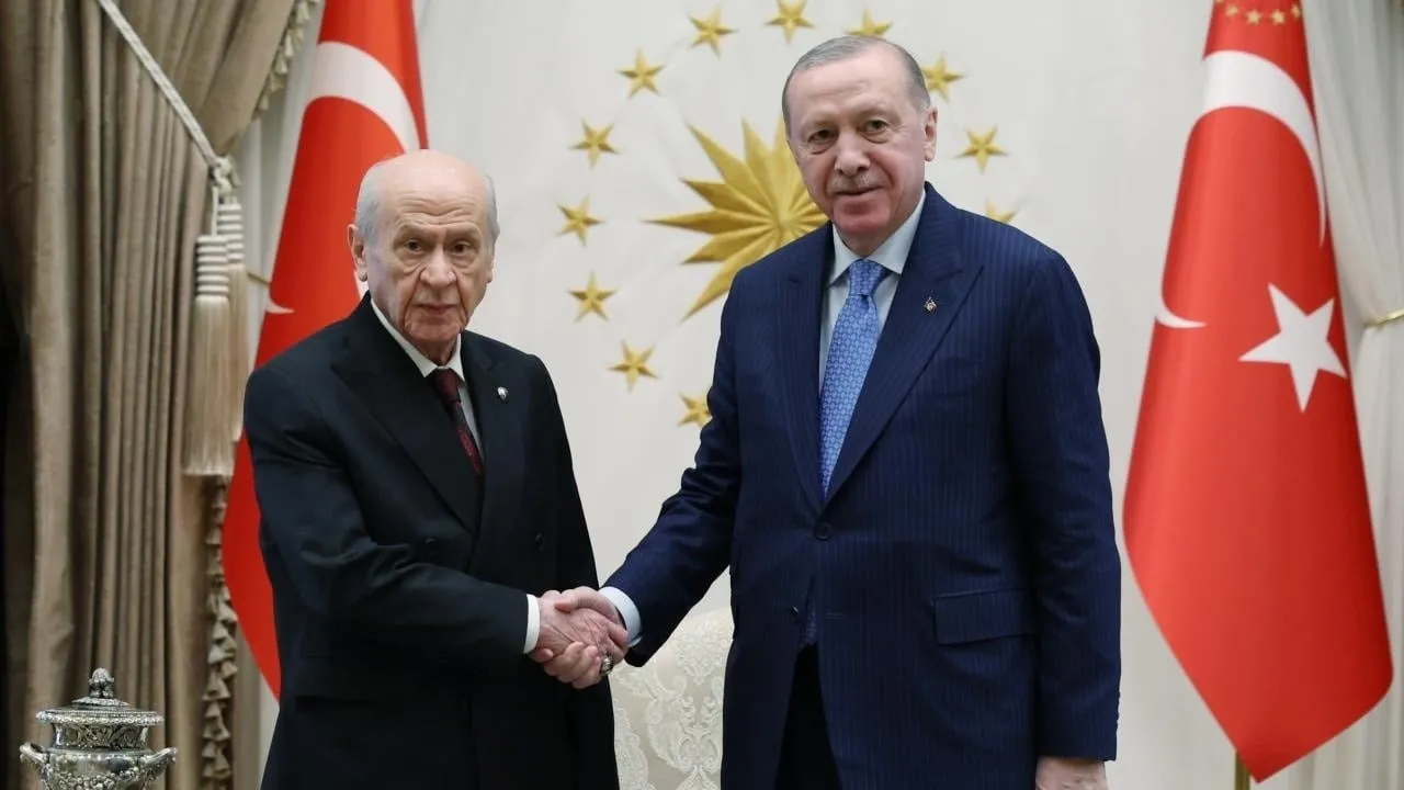 Beştepe’de Kritik Zirve: Erdoğan ve Bahçeli Bir Araya Geldi