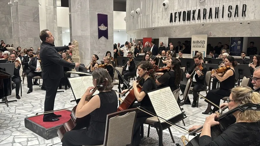 Afyonkarahisar'ın Sanat Ateşi Yükseliyor: Festivallerde Dönüşüm Çağrısı